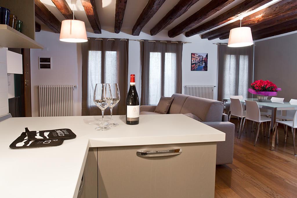 Good Wine Apartments Venecia Habitación foto